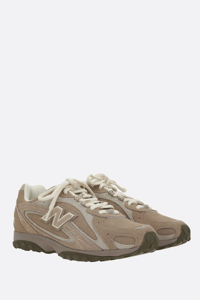 204L sneakers in suede