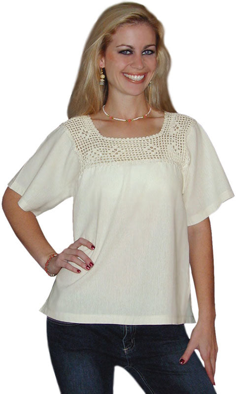 Adult Bolivian Crocheted Top: Flower