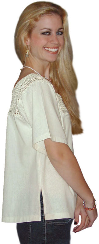 Adult Bolivian Crocheted Top: Flower
