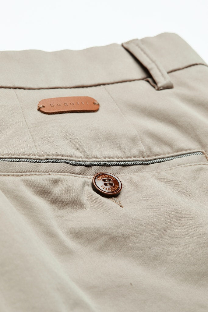 Bugatti Combi Chino