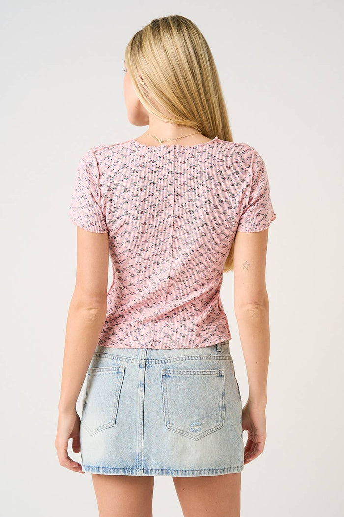 FLORAL PRINT SHORT SLEEVE WAFFLE KNIT TOP: ROSY PINK