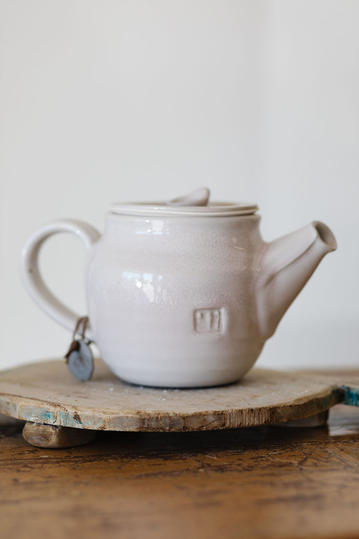 FN Teapot, Peony