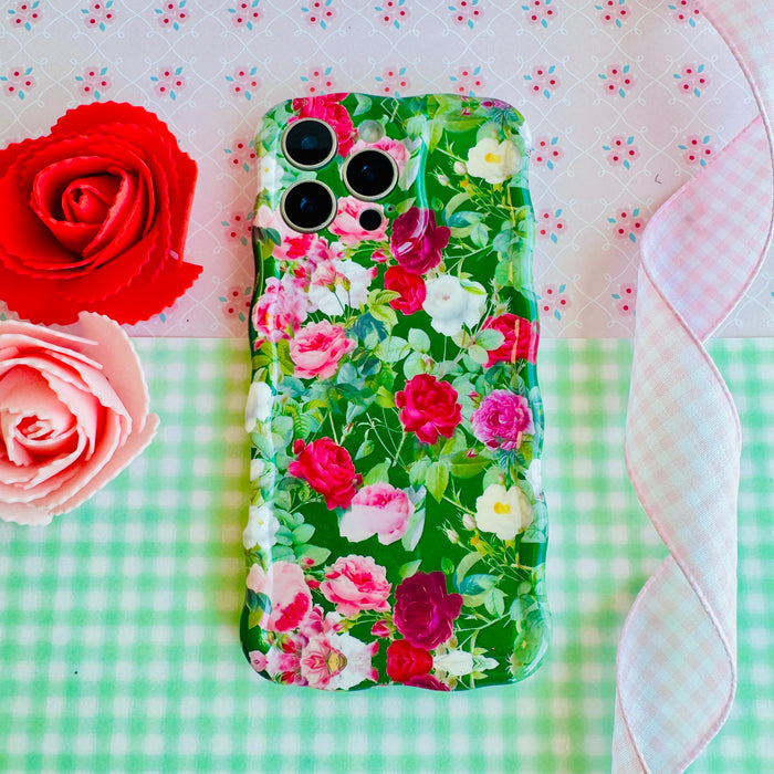 Garden Party Wavy Luxe MagSafe Case for iPhone â This premium floral maximalist iPhone case is a celebration of natureâs beauty.