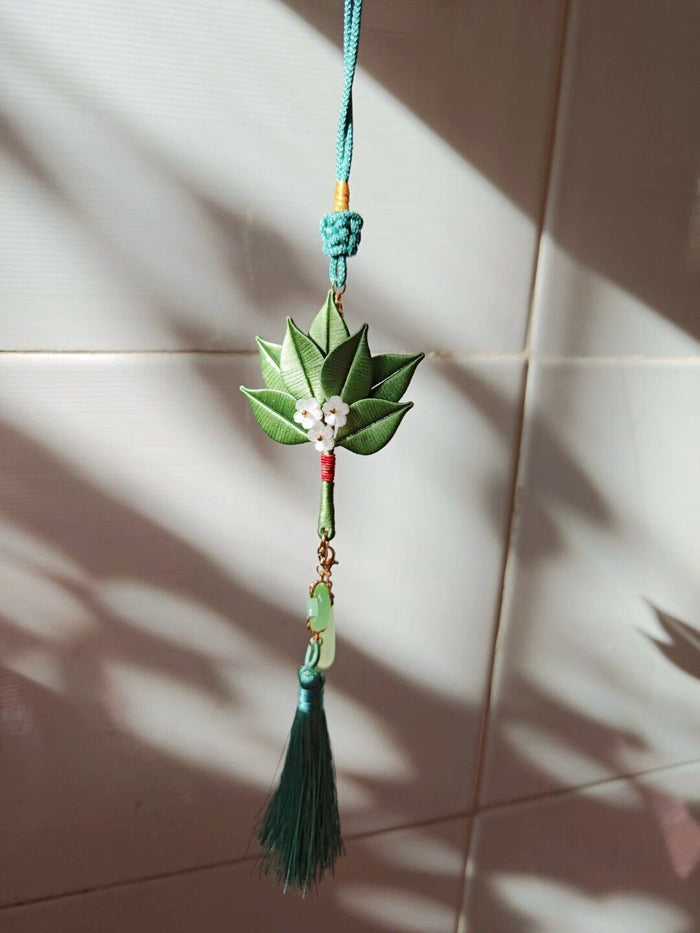Handmade Chanhua Pomelo Leaf Pendant - Jade Ring & Tassel - Bag, Car & Home Charm