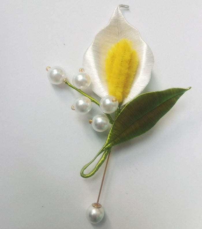 Handmade Thread-Wrapped Calla Lily Brooch - Artisanal Chanhua Floral Pin