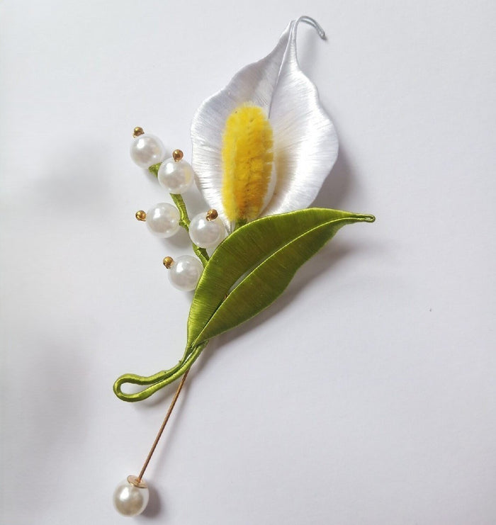 Handmade Thread-Wrapped Calla Lily Brooch - Artisanal Chanhua Floral Pin
