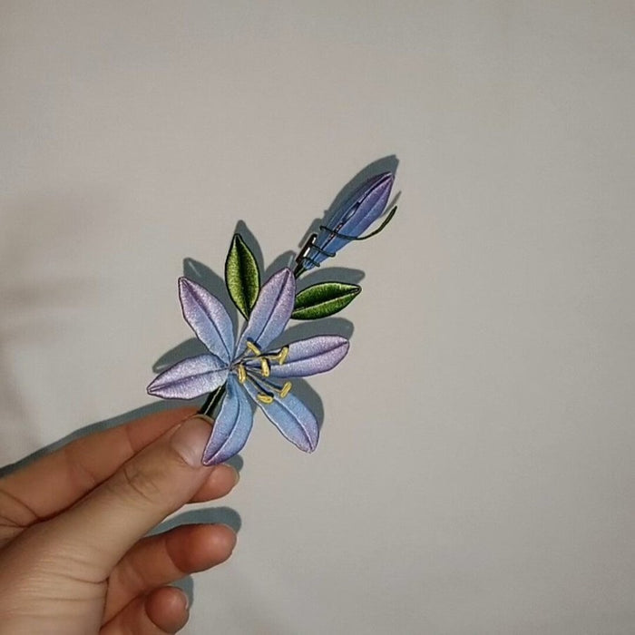 Handmade Thread-Wrapped Lily and Daylily Brooch - Chanhua Floral Jewelry