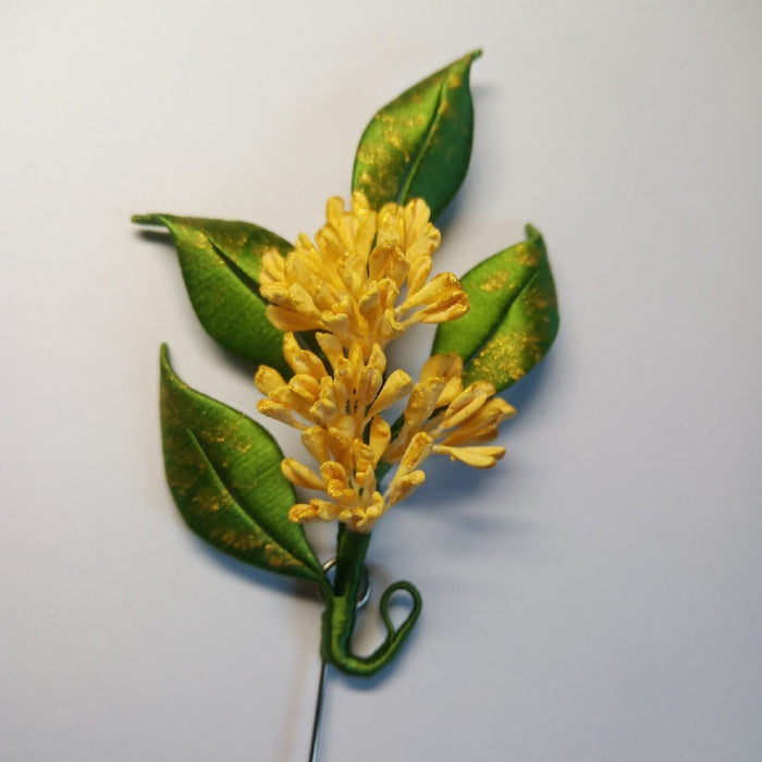 Handmade Thread-Wrapped Osmanthus Brooch - Artisanal Chanhua Floral Accessory