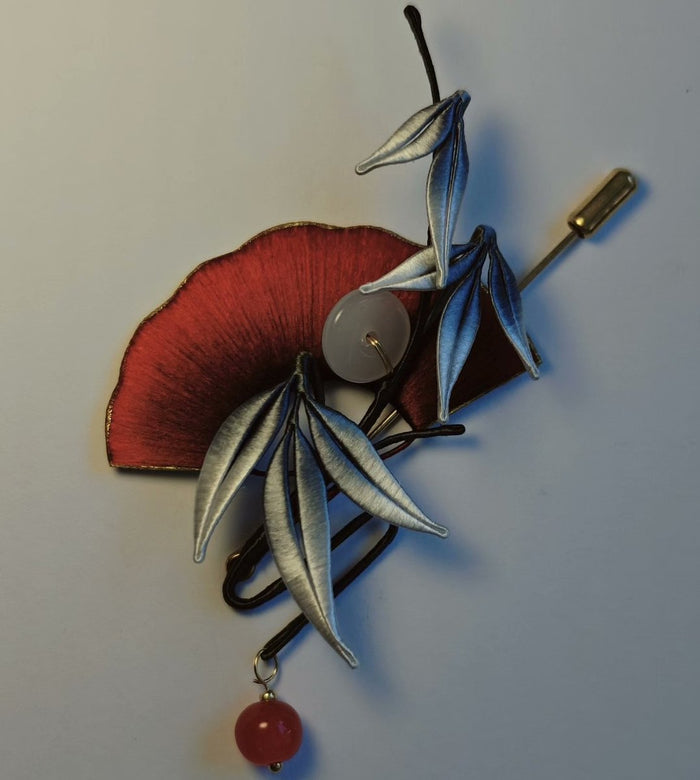 Handmade Thread-Wrapped Red Fan & Bamboo Brooch - Artisanal Chanhua Oriental Elegance Pin