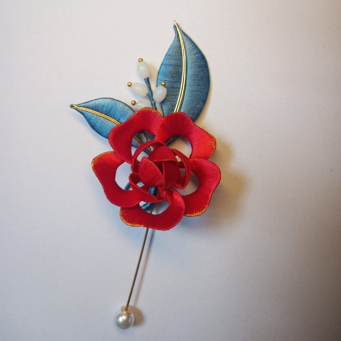 Handmade Thread-Wrapped Red Rose Brooch - Artisanal Chanhua Floral Pin