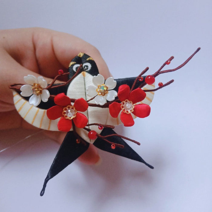 Handmade Thread-Wrapped Swallow Kite Brooch - Artisanal Chanhua Flying Swallow Accessory