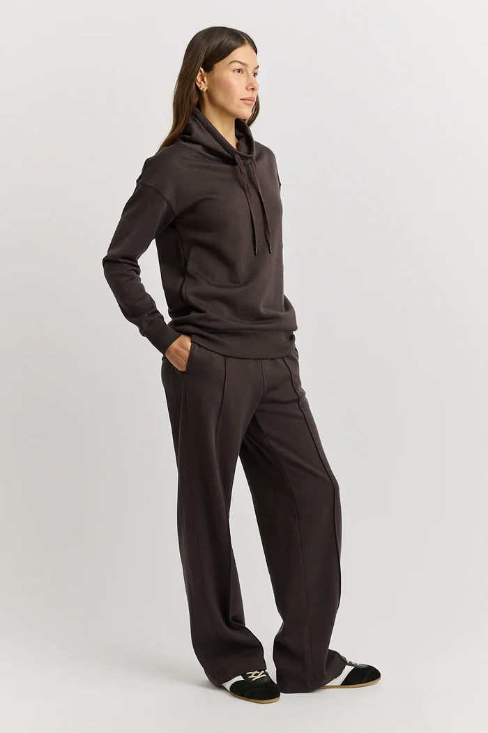LOUNGE FUNNEL NECK SWEAT | Date - Darling & Domain