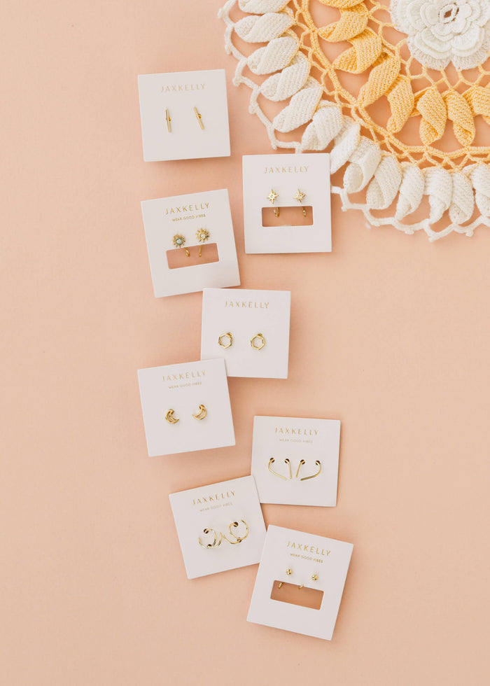 Minimalist - Bar - Gold Earrings