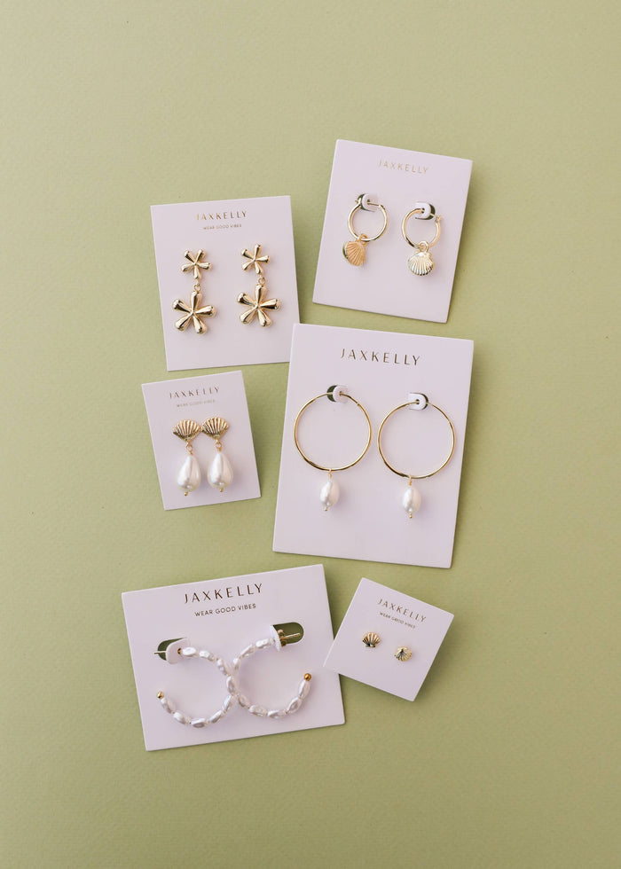 Seashell - Gold Earrings
