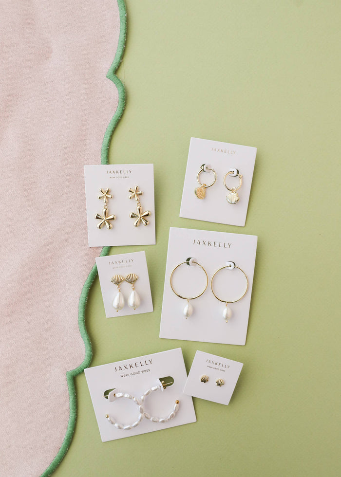 Seashell - Gold Earrings