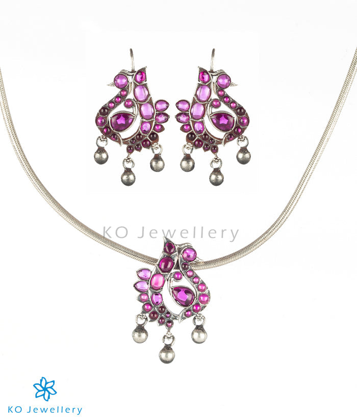 The Lasaka Silver Peacock Kempu Pendant Set(Oxidised)