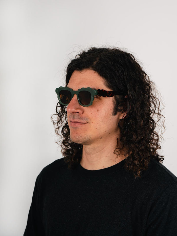 Wavy Square Sunglasses | Green-Image 2